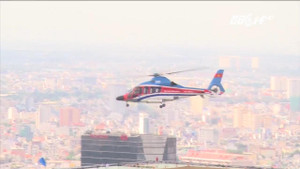 Chi bao nhiêu tiền để bay trực thăng từ Times Square ra Tân Sơn Nhất?