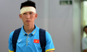 Tuyển Việt Nam tập kín, Nghiêm Xuân Tú băng trắng đầu