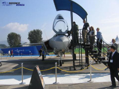 Việt Nam được mời tham dự triển lãm có tiêm kích F-35