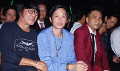 Hoài Linh diện áo bà ba, bất ngờ xuất hiện tại Chung kết 'Thần tượng Bolero 2017'
