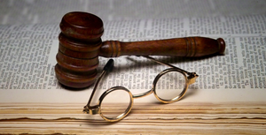 Nguyên Giám đốc Sở Thông tin Truyền thông Phú Yên lĩnh 2 năm tù treo