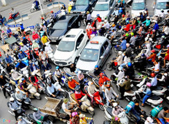 Cấm xe máy vào nội thành Hà Nội năm 2030: Chuyên gia hiến kế gì?