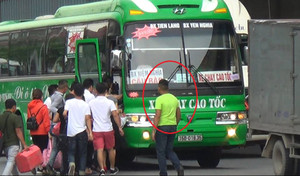 'Cò' xe khách ở 'chốn vô luật pháp' giữa Thủ đô: Yêu cầu xử nghiêm