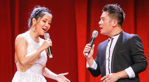 Hồng Nhung, Bằng Kiều khiến khán giả xúc động khi hát về tuổi thơ