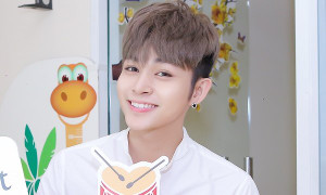 Jun Phạm 365 giản dị đi từ thiện, tặng quà cho trẻ mắc bệnh tim bẩm sinh