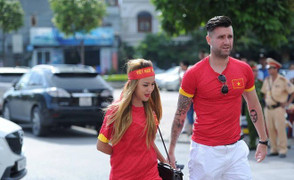 Chuyên gia phản pháo bầu Đức: 'Lấy cái gì để đo tình yêu nước của cầu thủ nhập tịch?'