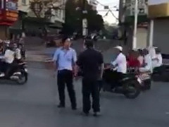 Giám đốc và Phó giám đốc trung tâm chính trị đánh nhau: Tạm đình chỉ công tác để điều tra