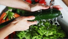 Cách rửa rau củ để loại bỏ thuốc trừ sâu, bà nội trợ nào cũng phải biết