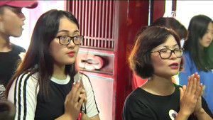 Muôn kiểu sỹ tử Việt cầu may mắn trong kỳ thi THPT Quốc gia 2017