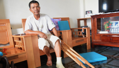 Đánh người bán chè gãy xương, 2 cán bộ trật tự đô thị bị đình chỉ