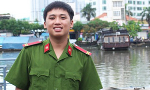 Gặp chiến sĩ trẻ trắng đêm chữa cháy gần cảng Sài Gòn, sáng vẫn đi thi đúng giờ