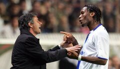 Tự truyện Drogba: Nghệ thuật chinh phục lòng người của Jose Mourinho