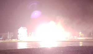 Video: Cột điện nổ như pháo hoa ở Thanh Hóa