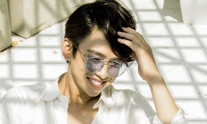 MC Quang Bảo khoe thời trang mùa hè phá cách