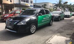 Dịch vụ đi chung xe của Grab, Uber bị 'tuýt còi'