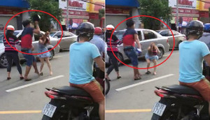 Va chạm giao thông, cầm mũ bảo hiểm phang chảy máu đầu cô gái trẻ