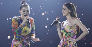 Thu Minh – Hồ Ngọc Hà mặc đồ đôi song ca ăn ý cùng nhau