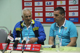 HLV vô địch châu Âu khen ngợi Văn Thanh, Tuấn Anh