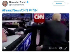 Tổng thống Trump đăng video đấm thùm thụp người mang biểu tượng CNN