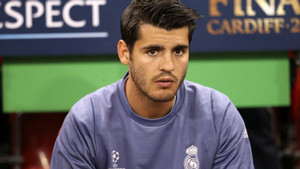 Tin chuyển nhượng 4/7: Không đến được MU, Morata cầu cứu... bố