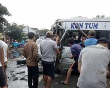 Video: Khởi tố, bắt giam tài xế gây tai nạn khiến 17 người thương vong ở Kon Tum