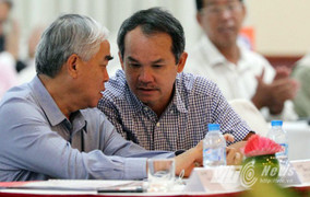 Bầu Đức, nếu chán bóng đá hãy vui vẻ chia tay