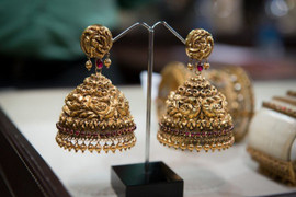 Giá vàng hôm nay 11/7: Đầu tư an toàn, cơ hội sinh lời từ vàng