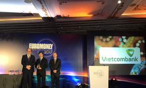 Tạp chí Euromoney 3 năm liên tiếp trao giải thưởng 'Ngân hàng tốt nhất Việt Nam' cho Vietcombank