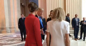 Tổng thống Trump khen Đệ nhất phu nhân Pháp dáng đẹp
