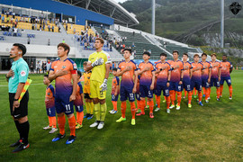 Xuân Trường về nước, Gangwon văng khỏi top 3