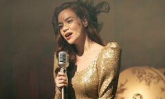 Hồ Ngọc Hà hóa thân thành ca sĩ phòng trà xưa trong MV mới