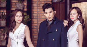 Ngọc Tình lịch lãm bên hai kiều nữ công sở nóng bỏng