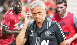 Mourinho: MU không phải là con tin trên thị trường chuyển nhượng