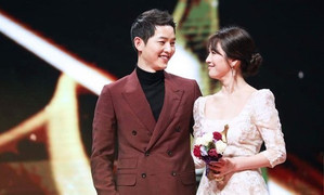 Song Joong Ki bị chỉ trích dùng chuyện kết hôn quảng bá phim mới