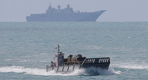 Nghi vấn tàu Trung Quốc do thám Mỹ, Australia tập trận