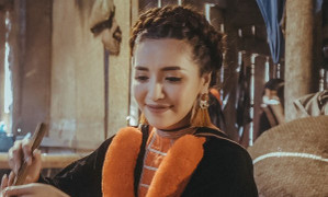 Đạt triệu lượt xem trong 24h, Bích Phương hé lộ hậu trường MV mới