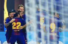 Messi ghi bàn, Barca thắng kịch tính Real