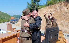 Mỹ cảnh báo 'hết thời gian nói chuyện' với Triều Tiên