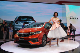 Cận cảnh mẫu ô tô giá rẻ Honda Jazz, giá bán 500 triệu đồng