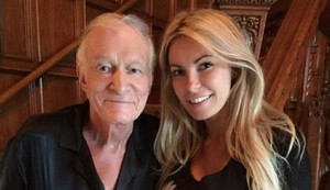 Bà chủ tạp chí Playboy có bầu khi chồng đã ngoài 90 tuổi