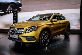 Những mẫu xe tâm điểm của Mercedes-Benz tại Triển lãm ô tô Việt Nam 2017