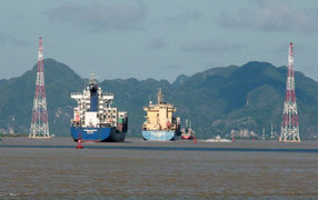 Đứt cáp điện vượt biển, đảo Cát Bà mất điện hoàn toàn