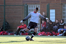 U22 Thái Lan dùng thủ môn cực dị bắt chính SEA Games