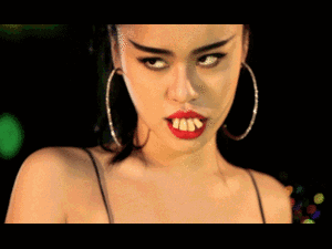 Choáng với tạo hình răng vẩu, ngọng líu lô của Phi Thanh Vân, Vũ Hạnh Nguyên