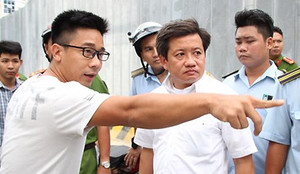 Ông Đoàn Ngọc Hải xử phạt hàng loạt xe đỗ sai, chủ phương tiện phản ứng gay gắt