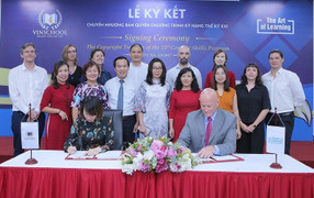 Vinschool nhận chuyển giao chương trình Kỹ năng thế kỷ 21