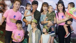 Gia đình Lý Hải, Đăng Khôi khoe dàn thiên thần chật kín thảm đỏ