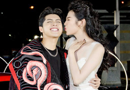 Tú Anh tình tứ hôn gió Noo Phước Thịnh