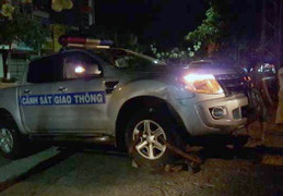 Va chạm với xe CSGT Hải Dương, bé gái 14 tuổi nguy kịch