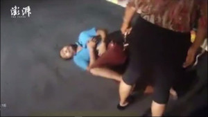 Bị CSGT thổi phạt, tài xế dọa treo cổ tự tử, vờ lên cơn đau tim